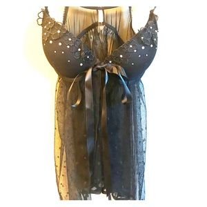 Victoria’s Secret black nightie